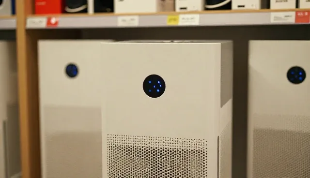 电子产品销售中的商品选型：自营与代运营的取舍分析